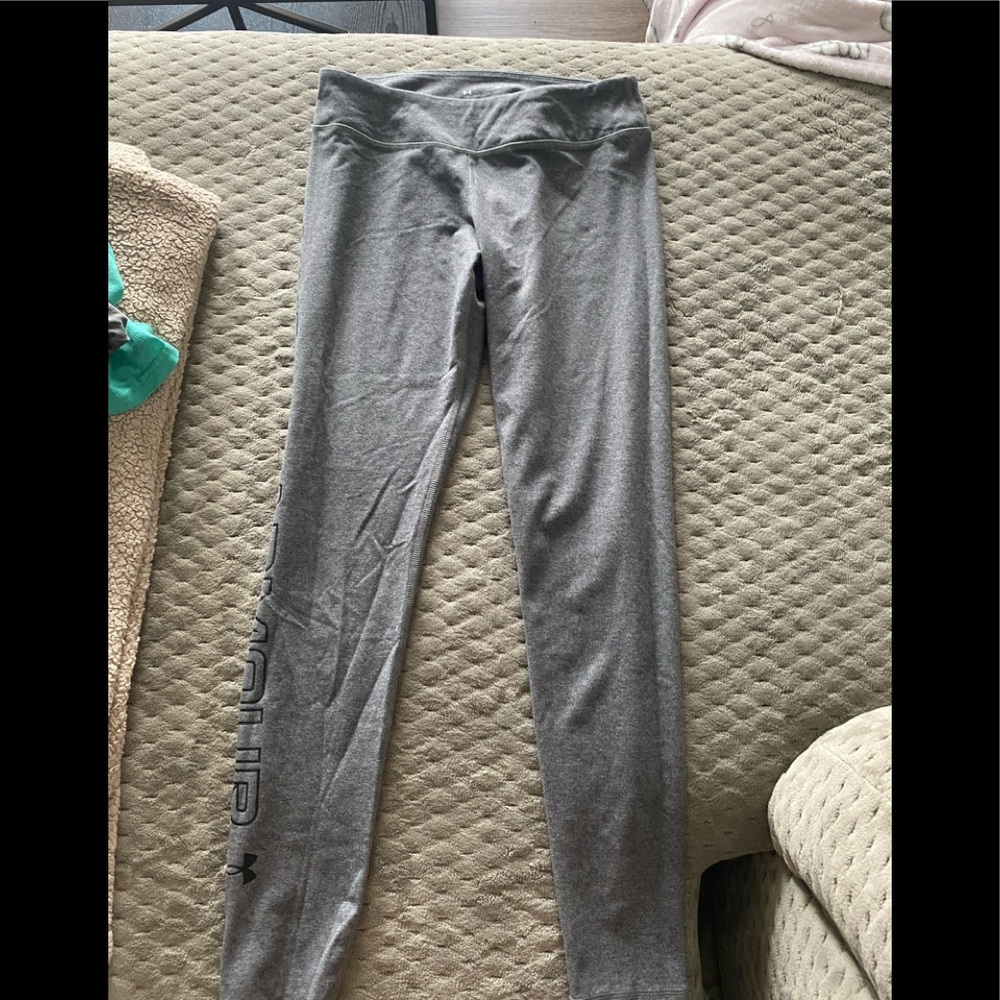 Grey under armour medium leggings